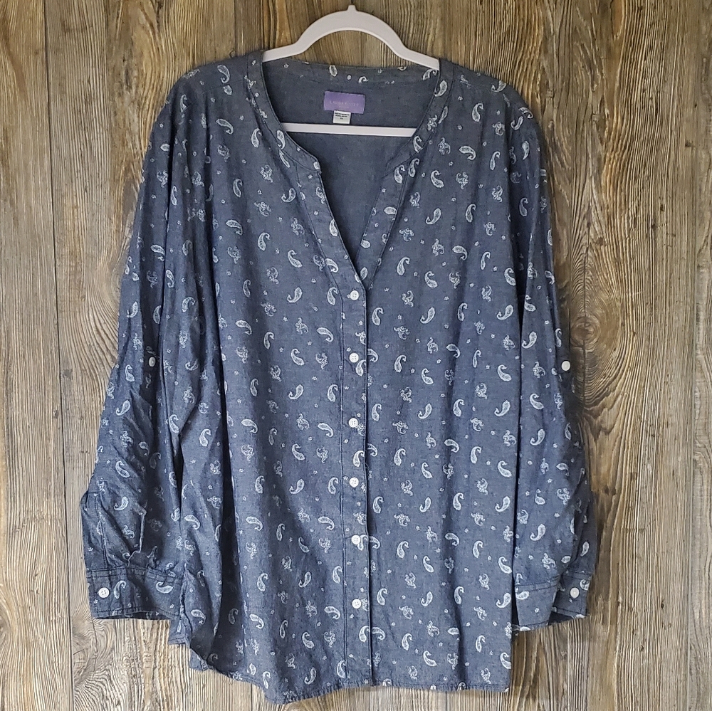*HP* Laura Scott Paisley Button Down